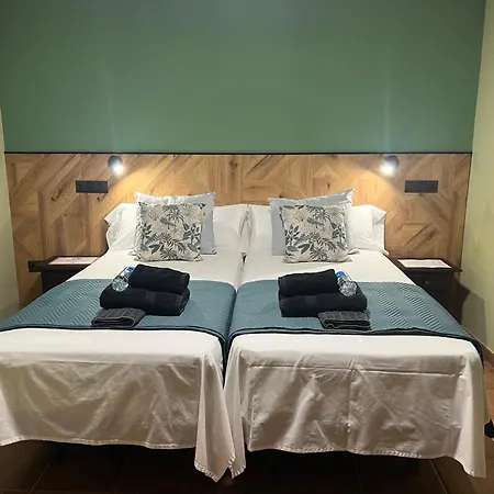 Hostal Trevelez-3